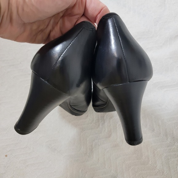 Tamaris Black Leather Round Toe Block 3" Heel Pumps Touch It Footbed EU 42 US 10 - Picture 5 of 15